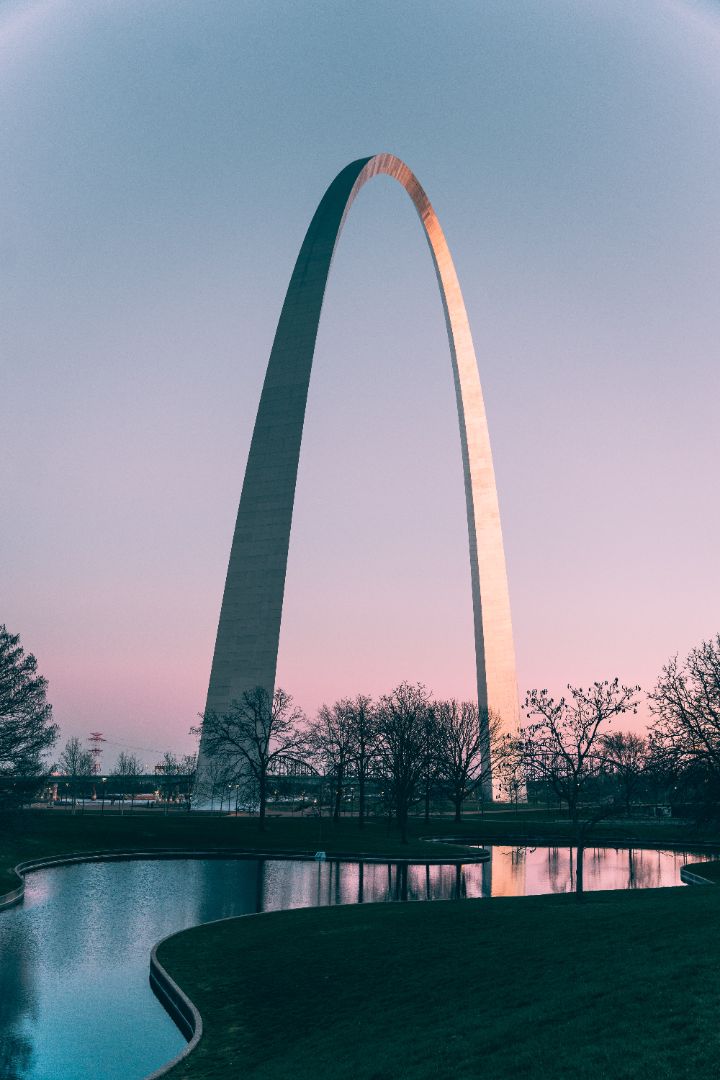 St. Louis Gateway Arch during sunset 